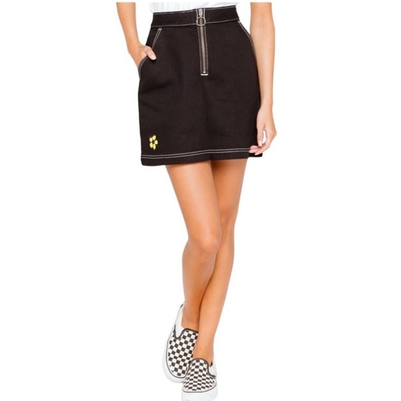 Vans Women’s Brighton Black Denim Mini Skirt Size XS - Picture 4 of 13